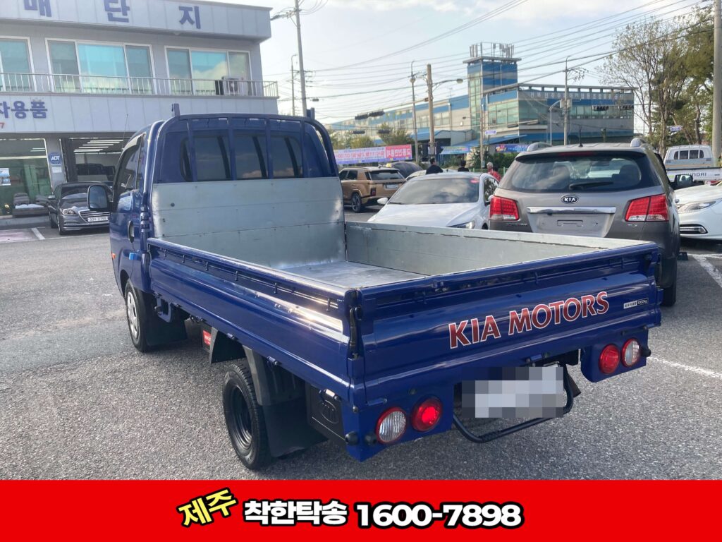 전주탁송 출발 전 트럭 측면 검차중4